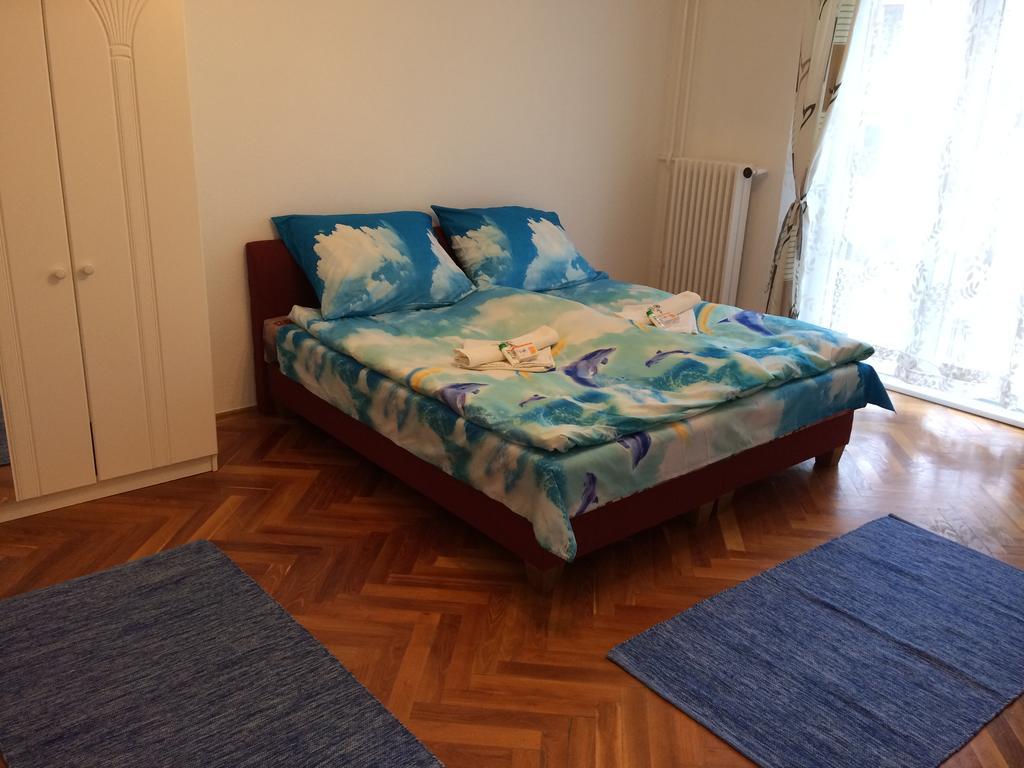 Irisz * Budapeste